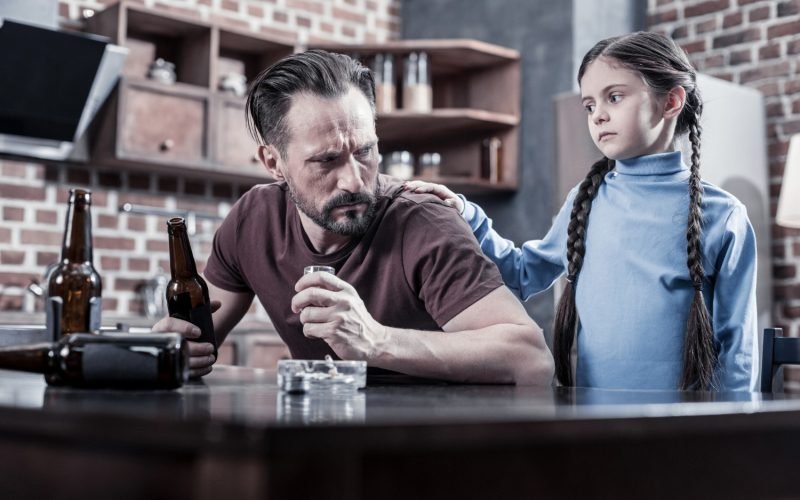 El alcoholismo y la familia: cuando los hijos enseñan a sanar